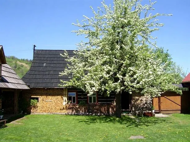 Retro Cottage Osturna - Image 1