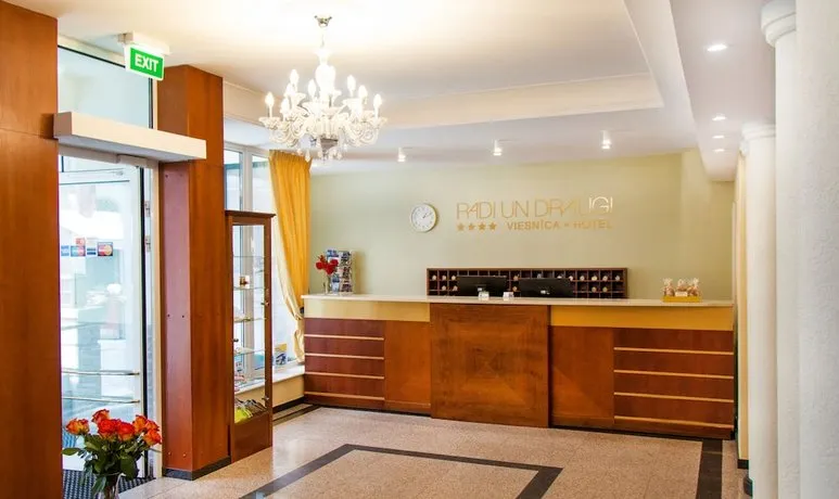 RADI UN DRAUGI HOTEL - Image 1