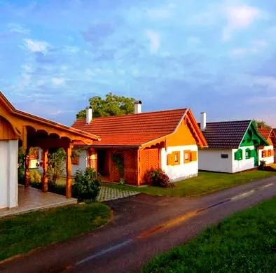 Patohill Vineyard Village - Image 1