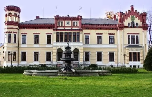 Schlosshotel Mostov - Image 1