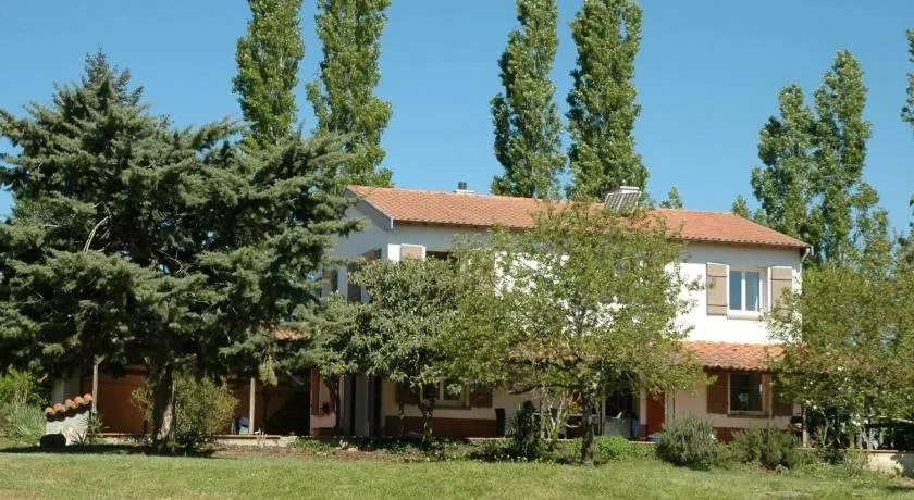 Gite with garden, terrace & barbeque - Image 1