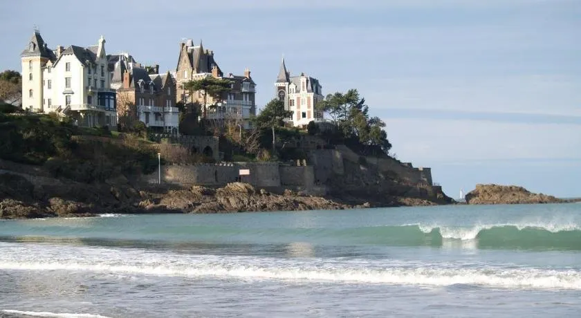 La Baie des Corsaires - Image 1