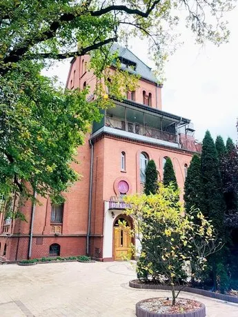 Pałacyk Chojnów - Image 1
