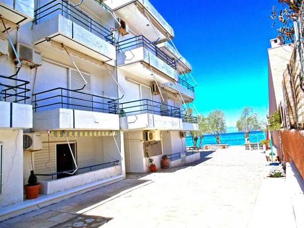Vrachati Beach House - Image 1