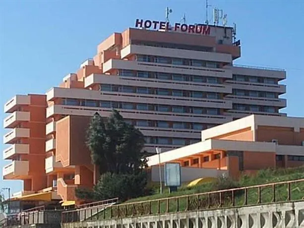 Hotel Forum - Image 1
