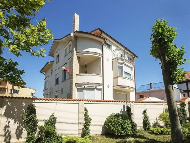 Villa Ronda - Image 1