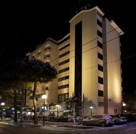 Hotel Sporting - Image 1