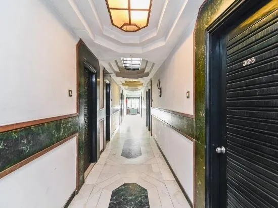 Hotel Samrat - Image 1