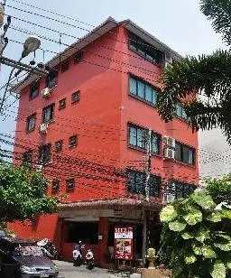 S T House - Image 1