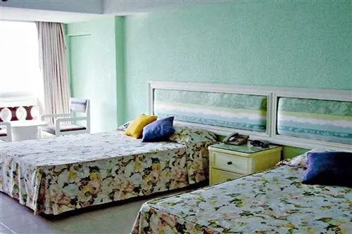 Aladinos Hotel & Club - Image 1