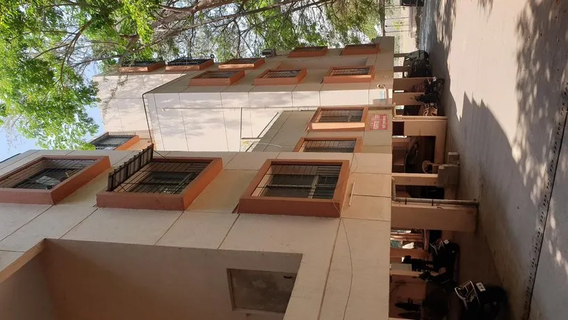 3BHK Service Apartment In Aundh, for Family/Ladies - Image 1