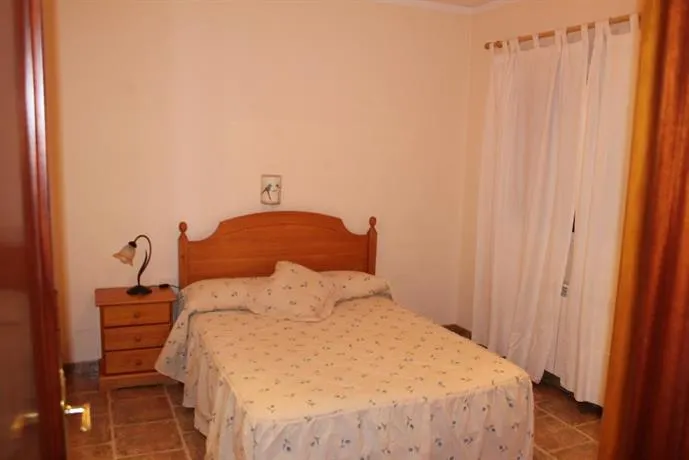 Apartahotel Laguna De Gallocanta - Image 1