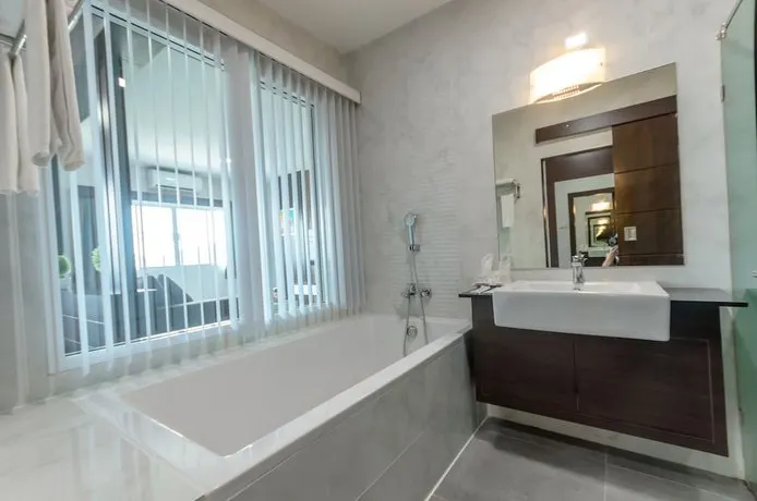 Phanhin Regent Executive Residence - Image 1