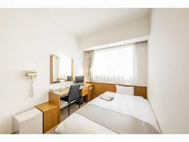 Shinmaebashi Terminal Hotel - Image 1