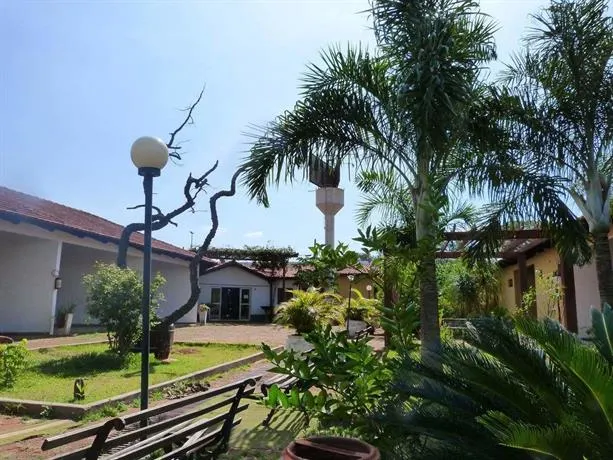 Hotel e Pousada Flamboyant Trindade - Image 1