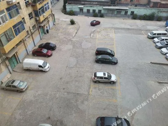 Jinghong Hotel - Image 1