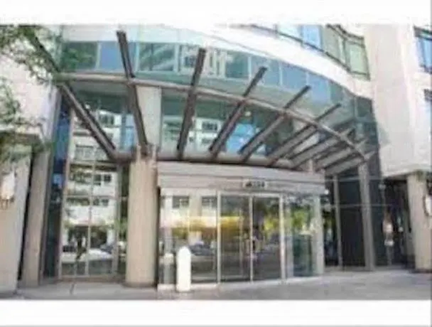 Park Suites Toronto Front Street West - Image 1