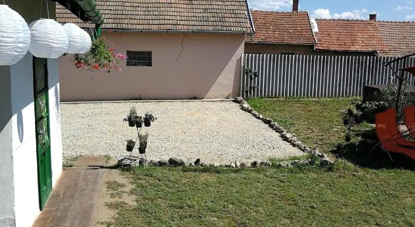 Zso Zé Apartman - Image 1