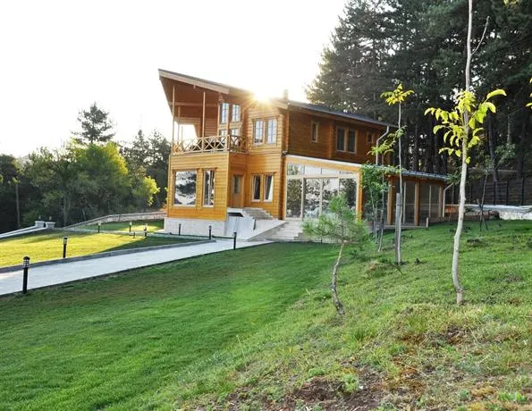 Amorium Park Hotel Wooden & Stone House - Image 1