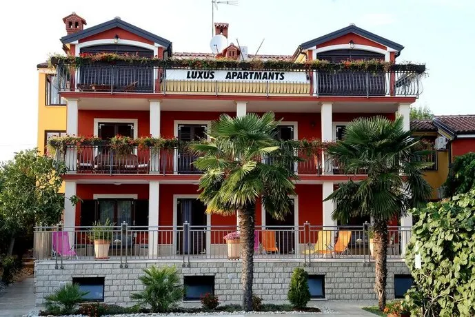 Apartments Max - Image 1