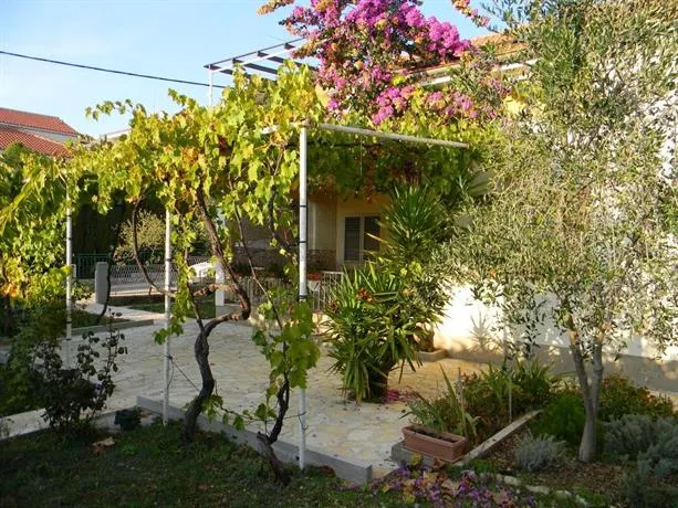 Apartments Bugy - Image 1