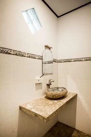 Tropical Canggu Hostel - Image 1