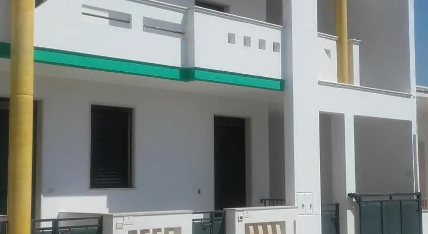 Casa Bianca Al Mare - Image 1