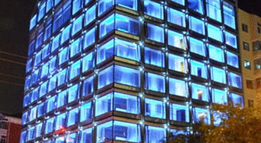 Ocean Hotel - Image 1