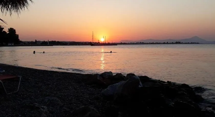 Beach Front Apartment - Image 1