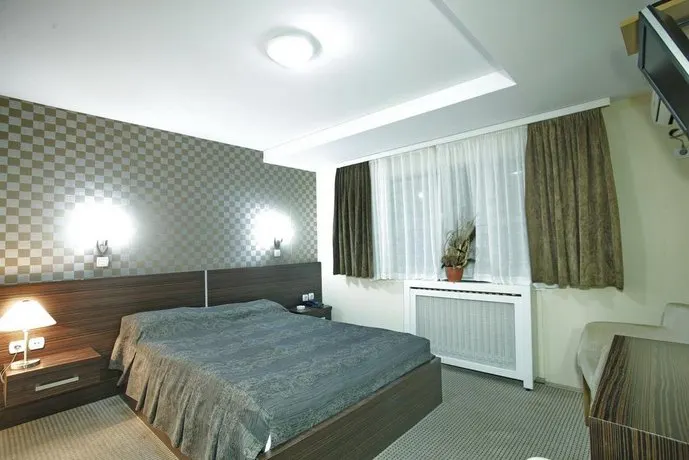 Motel Knez - Image 1
