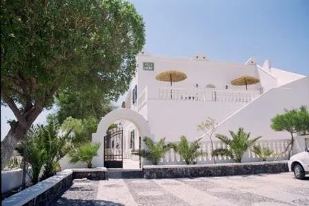 Anemos Studios Perissa - Image 1