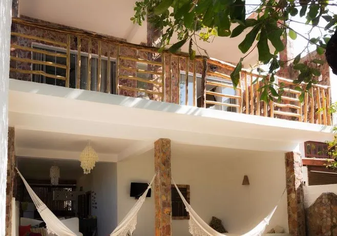 Jerizz House - Image 1