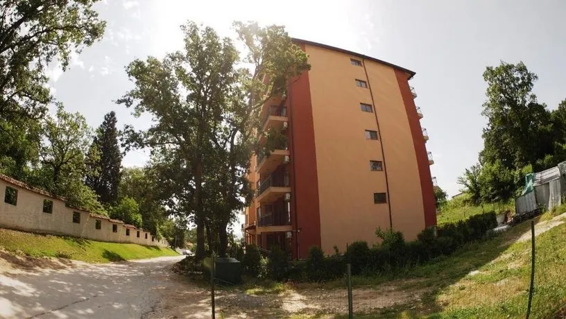 Europroperties Riviera Park - Image 1
