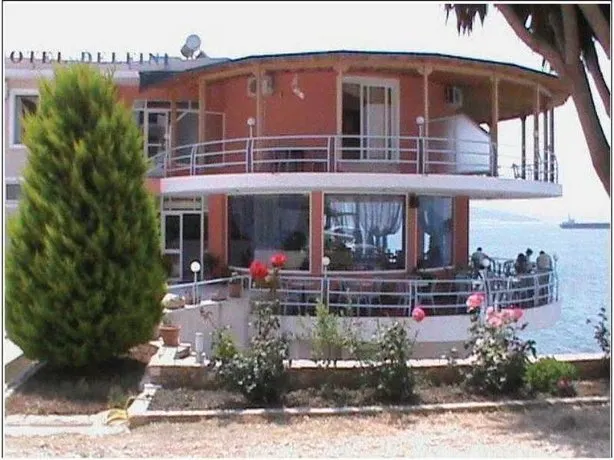 Hotel Delfini - Image 1