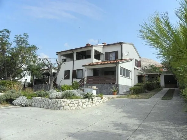 Holiday Home Vjeka - Image 1