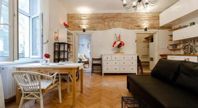 Historical Wine Apartment - Image 1