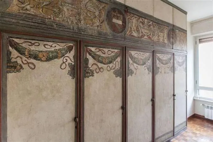 Manzoni Flats - Image 1