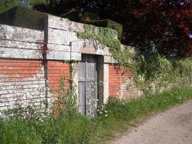 Fitzwalter Arms - Image 1