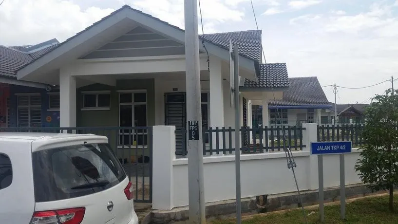 Nafiera Homestay - Image 1
