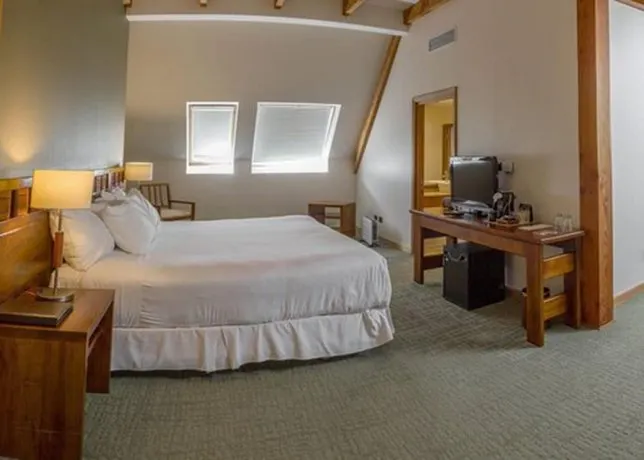 Hotel Cumbres Puerto Varas - Image 1