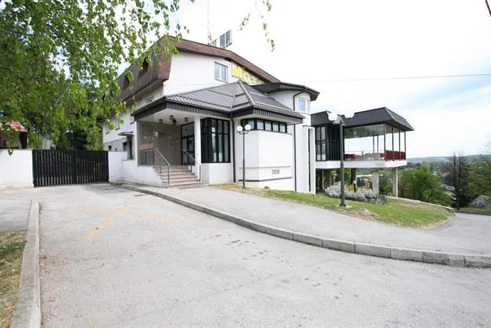 Motel Roganac - Image 1