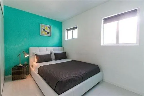 Miami Street Art Apartment - Image 1