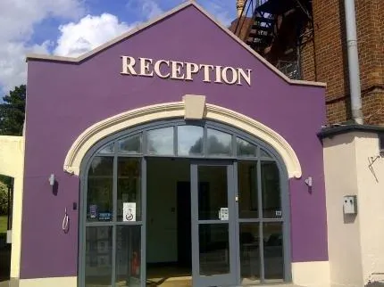 Hagley Hotel - Image 1