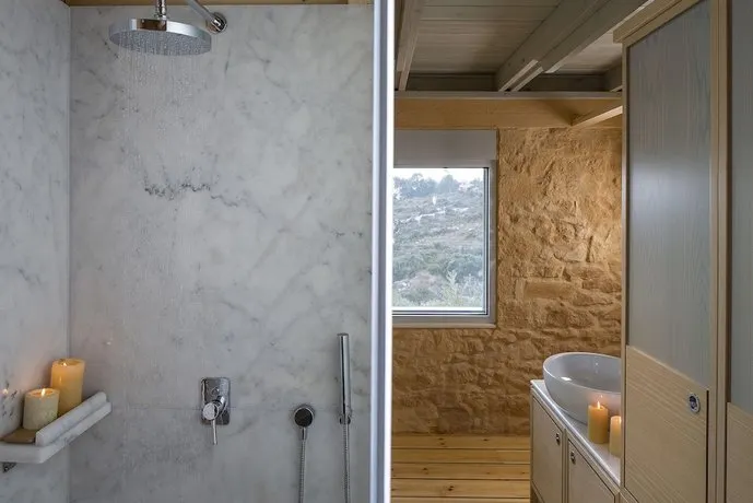 Olea Villas - Infinity Pool, Hot Tub, Sea Views - Image 1