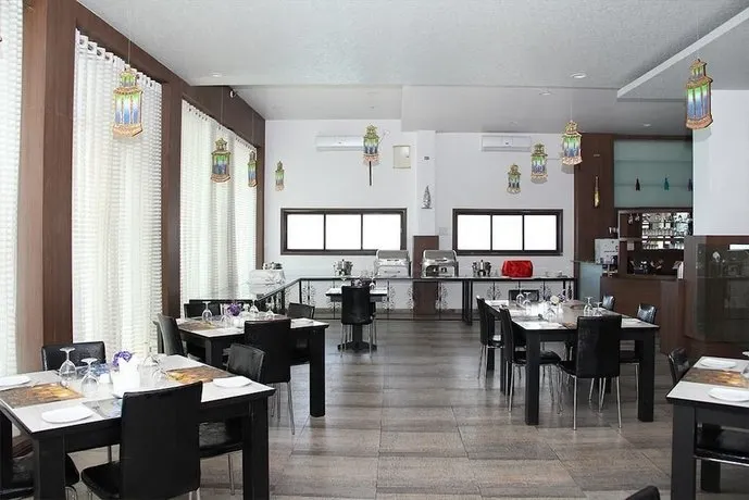 Aagaman Guest House - Image 1