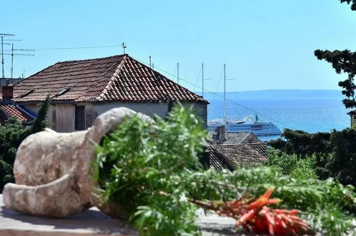 Apartments Rozmaric - Image 1
