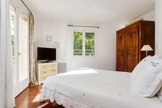 Squarebreak - House On The Cap D'antibes - Image 1