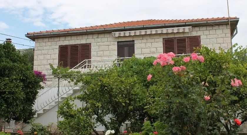 Holiday Home Bongovila - Image 1