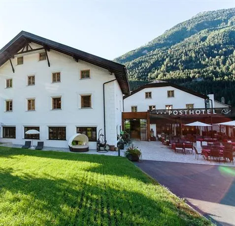 Posthotel Pfunds - Image 1