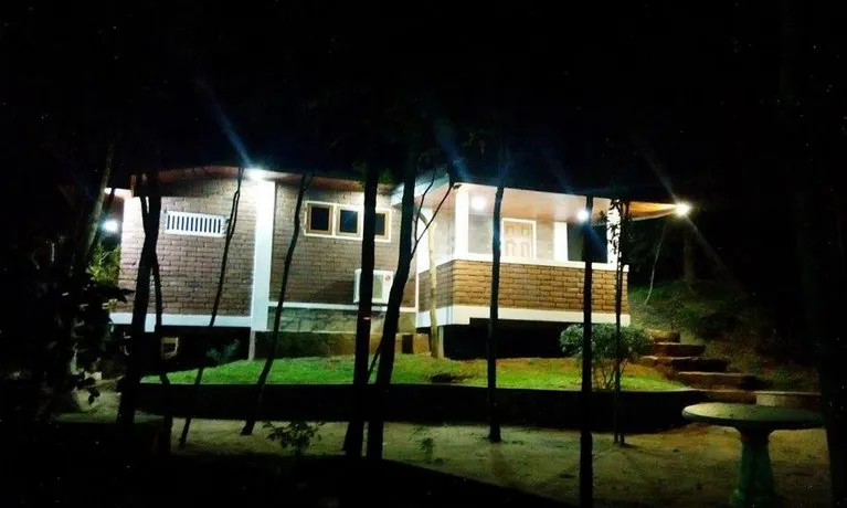Hotel Whiteroyal - Image 1